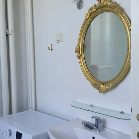 Family شقة بلغراد